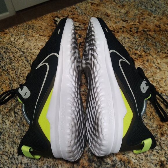 Nike Renew Ride Running Shoes Sneakers Black/Gray/Volt CD0311-007 Men's Sz 10.5 - Picture 7 of 12